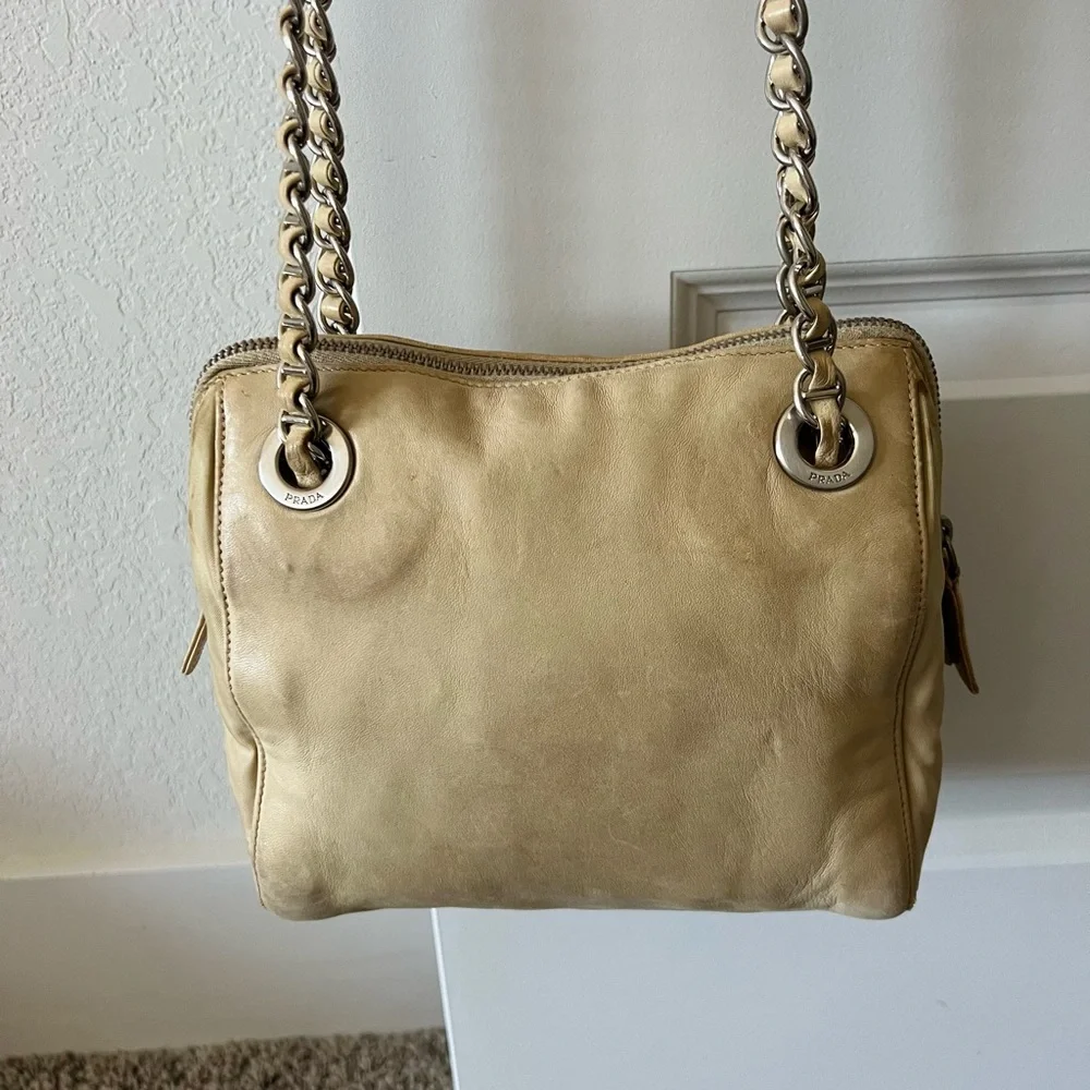 Vintage Prada Chain Shoulder Bag Leather Beige Authentic - Picture 14 of 16
